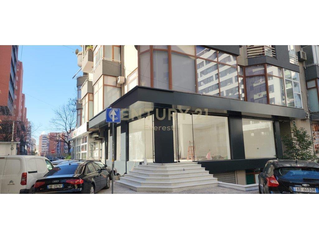 RR. E KAVAJES, AMBIENT KOMERCIAL PER QIRA – Tiranë - 1