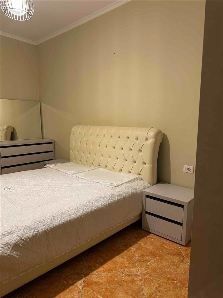 APARTAMENT ME QERA 2+1 JORDAN MISJA 800 EURO – Tiranë