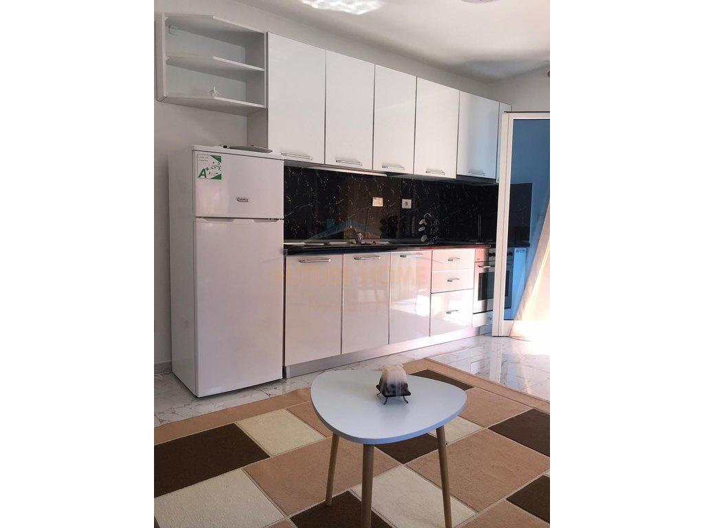 0697048063 Shitet, Apartament 2+1+2 Ballkone,Muzeu Deshmorev – Durrës - 1