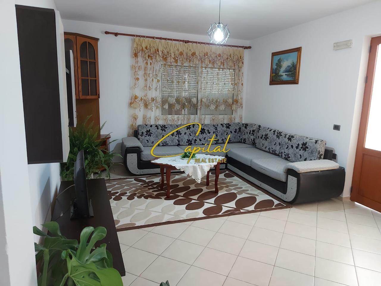 APARTAMENT ME QIRA 2+1 BULEVARDI I RI 50.000 LEKE – Tiranë