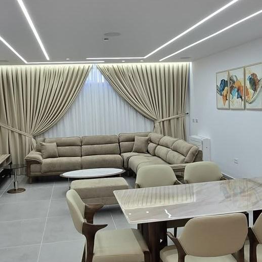 🏡 JEPET ME QIRA VILË 3-KATËSHE PRANË TEG 📍 Vendndodhja: P – Tiranë - 1