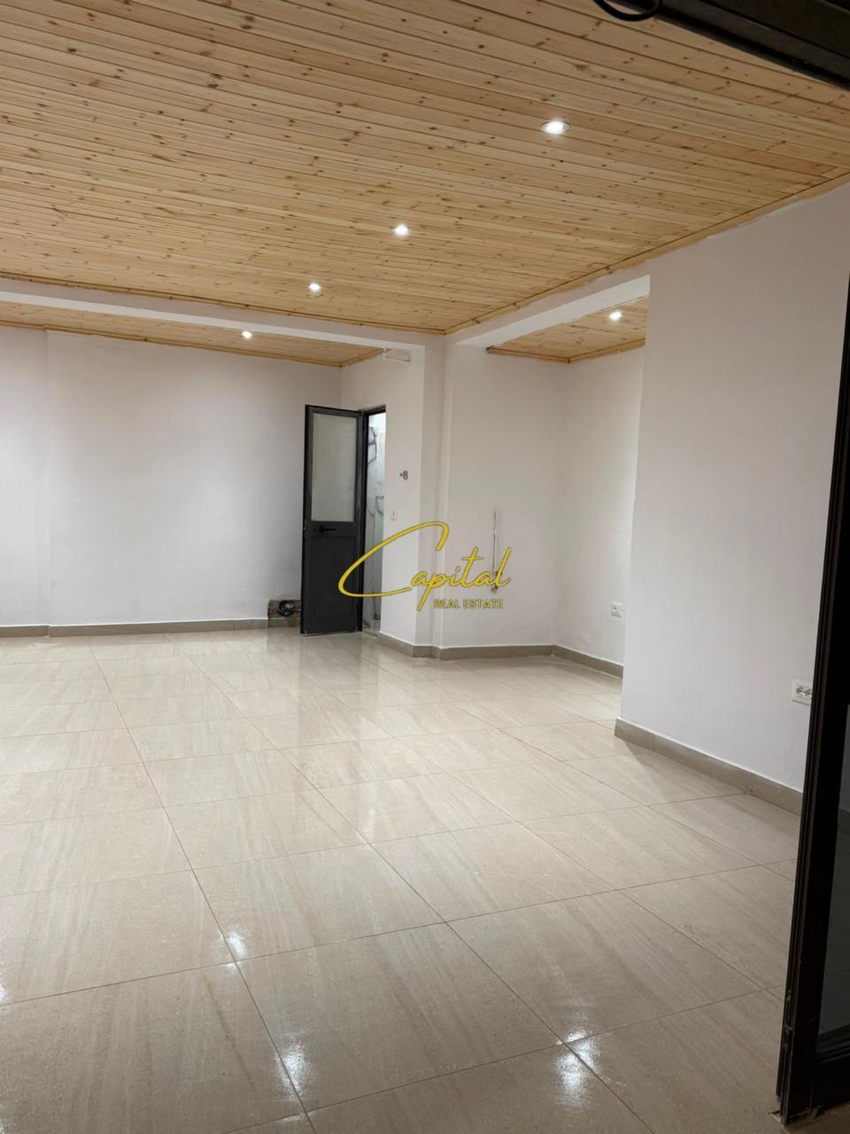 AMBIENT BIZNESI ME QIRA 50 M2 ALLIAS 45.000 LEKE – Tiranë