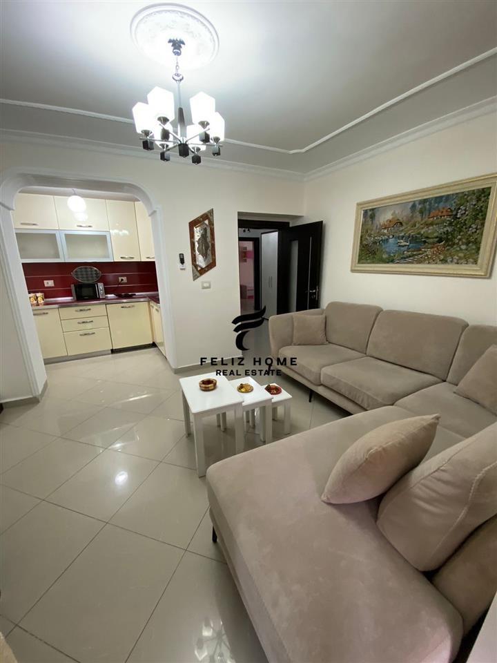 SHITET APARTAMENT 3+1 PAZARI I RI 180.000 EURO – Tiranë