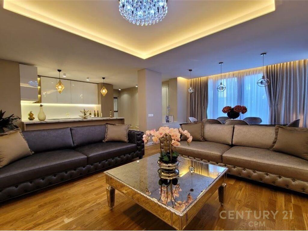 Apartament luksoz 3+1 per shitje prane "Lion Park", Rruga e – Tiranë - 1