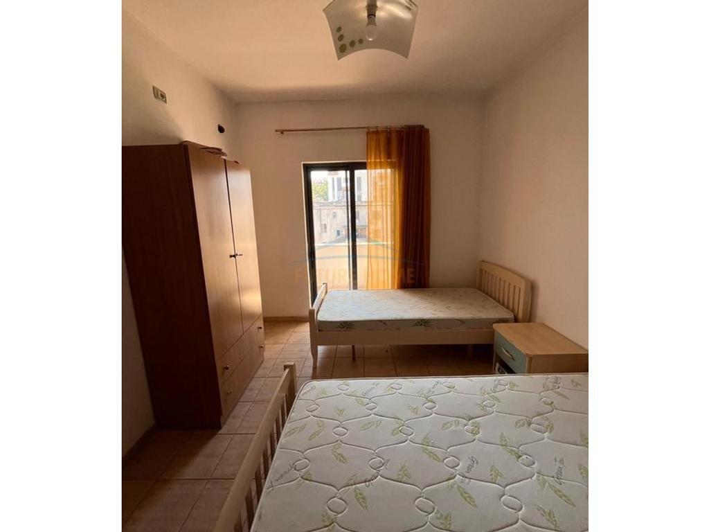 Shitet, Duplex, Rruga e Dibres, Tirane – Tiranë - 1
