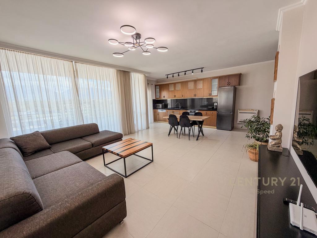 SHITET APARTAMENT LUKSOZ 2+1+2+2 Poste Parkimi | PAMJE NGA L – Tiranë
