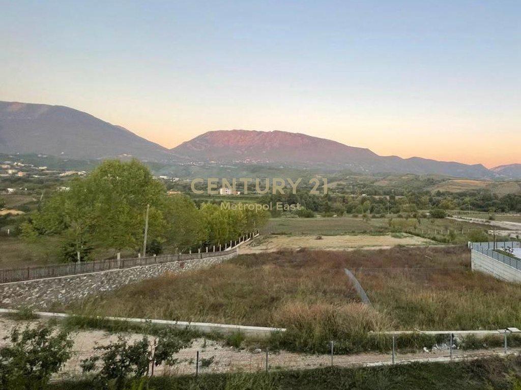 0697565029 SHITEN 900m2 TOKE, NE ZONEN E FARKES – Tiranë - 1