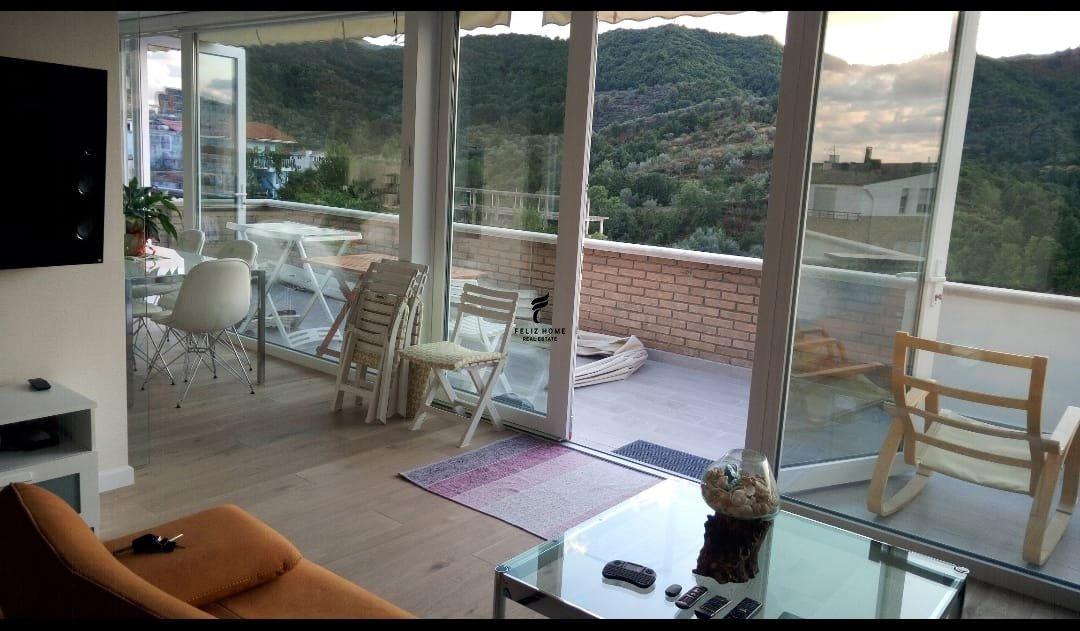 APARTAMENT ME QERA 4+1+3+VERANDE LIQENI I THATE 180.000 LEKE – Tiranë
