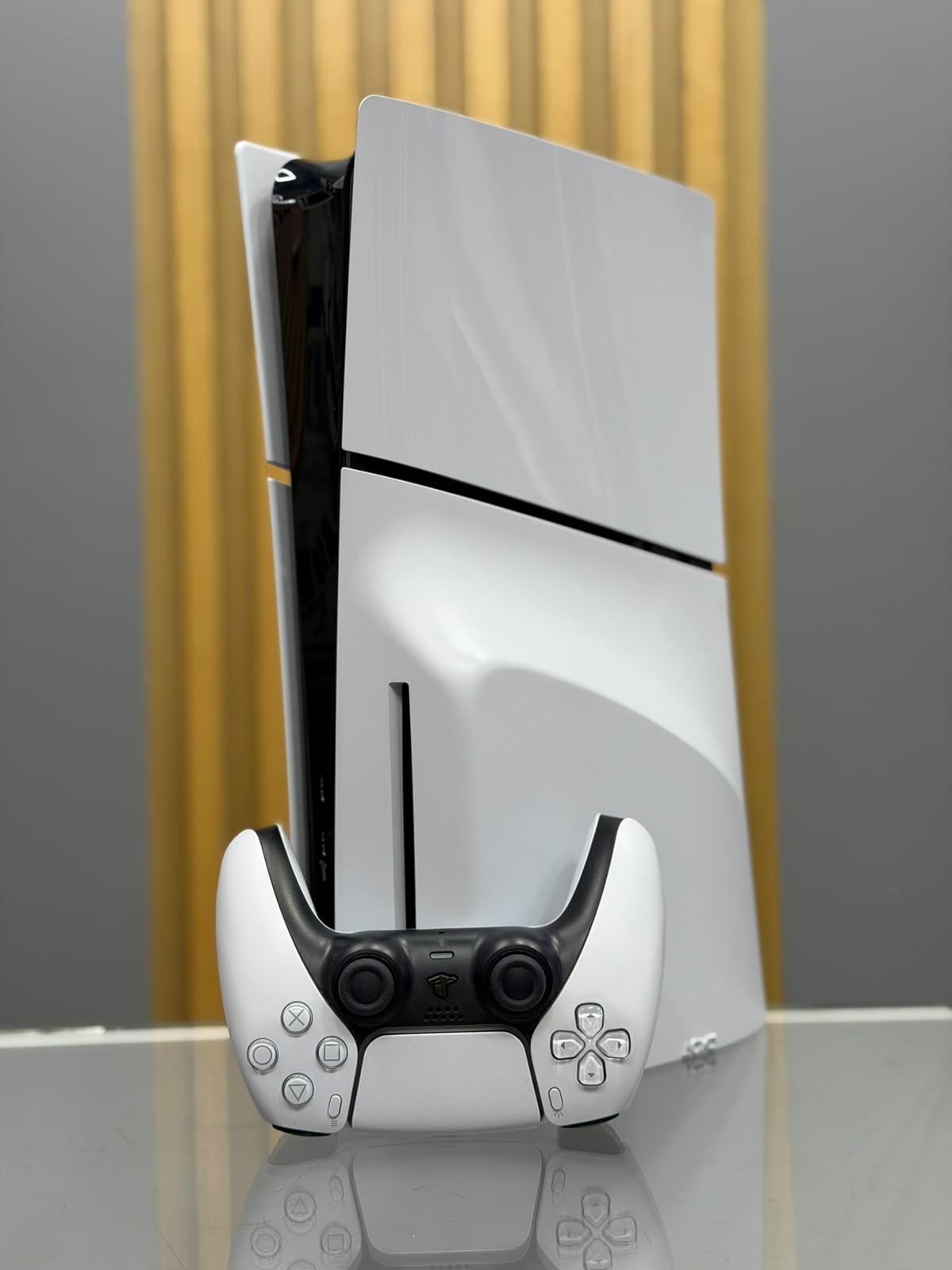 PS5 SLIM ME 1 LEVE – Tiranë