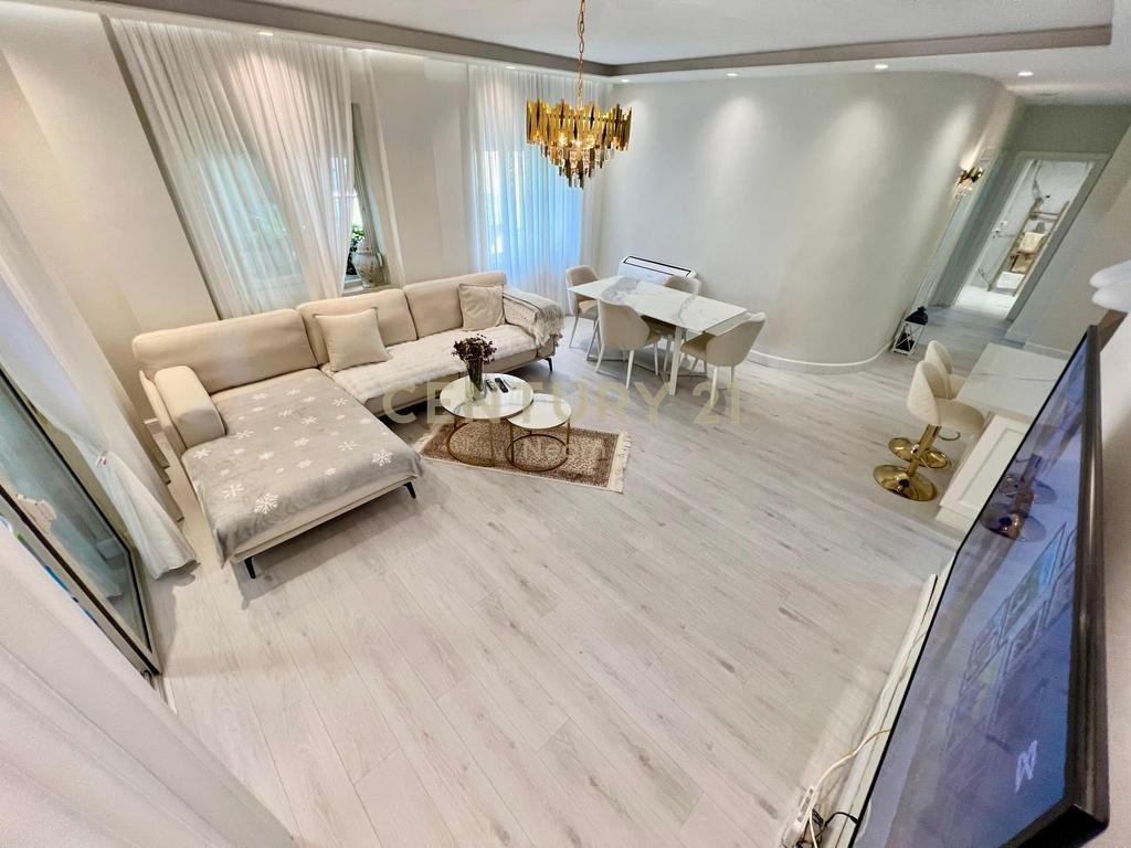 SHESIM, APARTAMENT MODERN 3+1+2 me 2 BALLKONE, LIQENI THATË‼ – Tiranë - 1