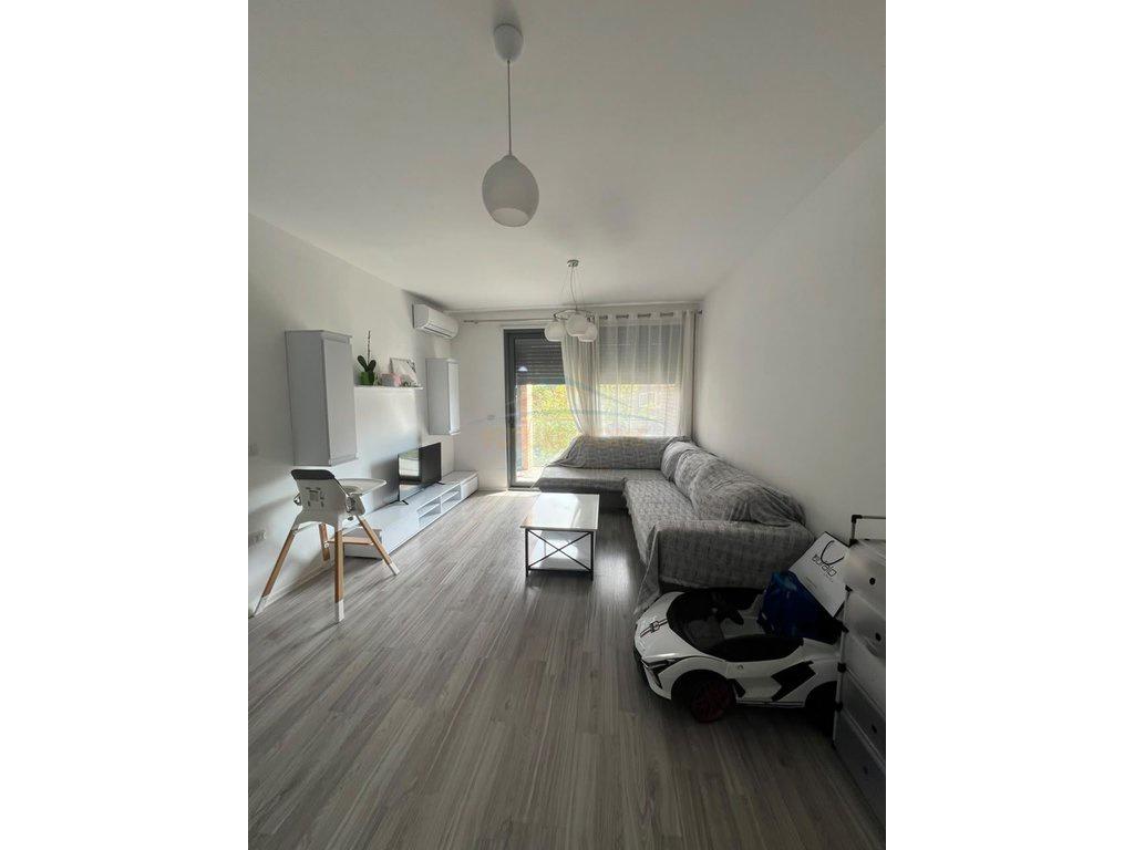 0692268458 Shitet, Apartament 2+1+2, Kompleksi Fiori Di Bosc – Tiranë