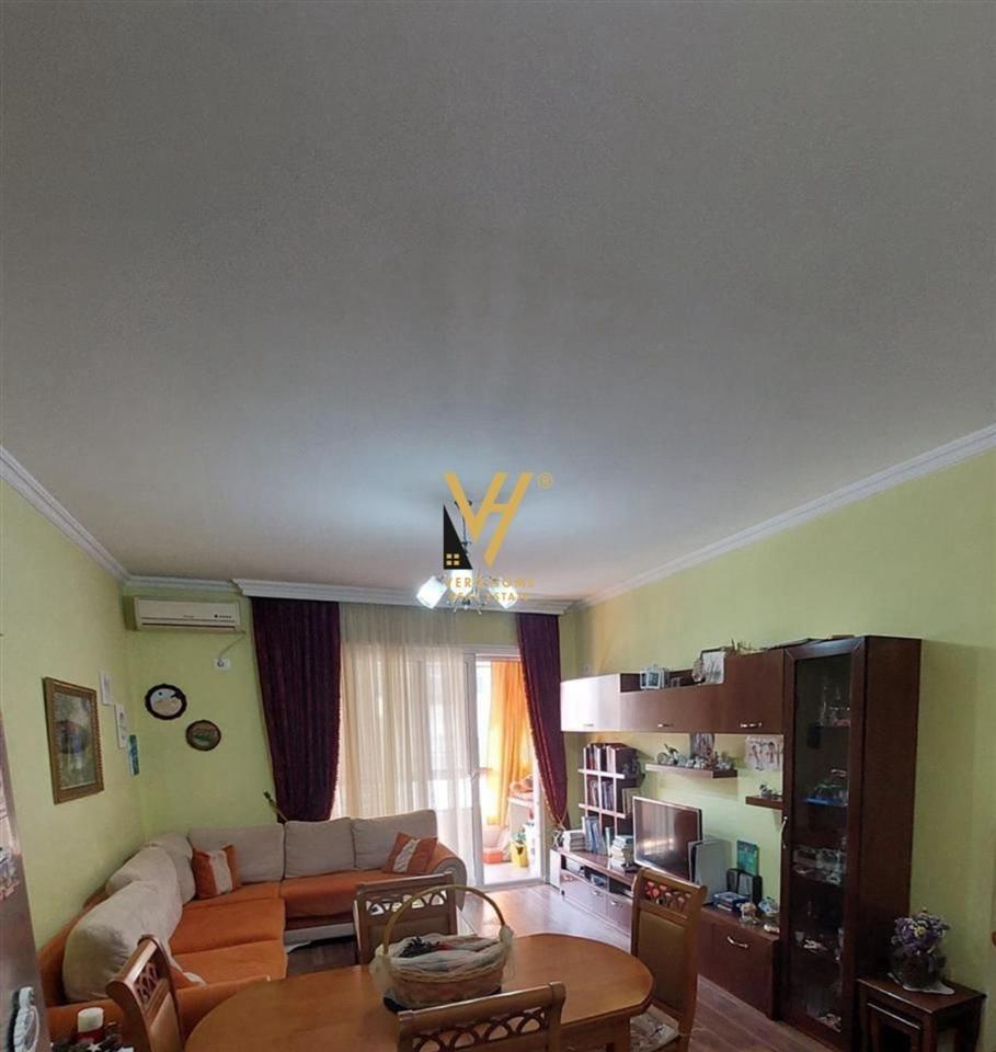 SHITET APARTAMENT 1+1+BLK NE KINOSTUDIO 140.000 EURO – Tiranë