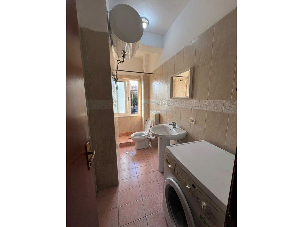 0696043713, Shitet,Apartament 1+1,Kinostudio – Tiranë