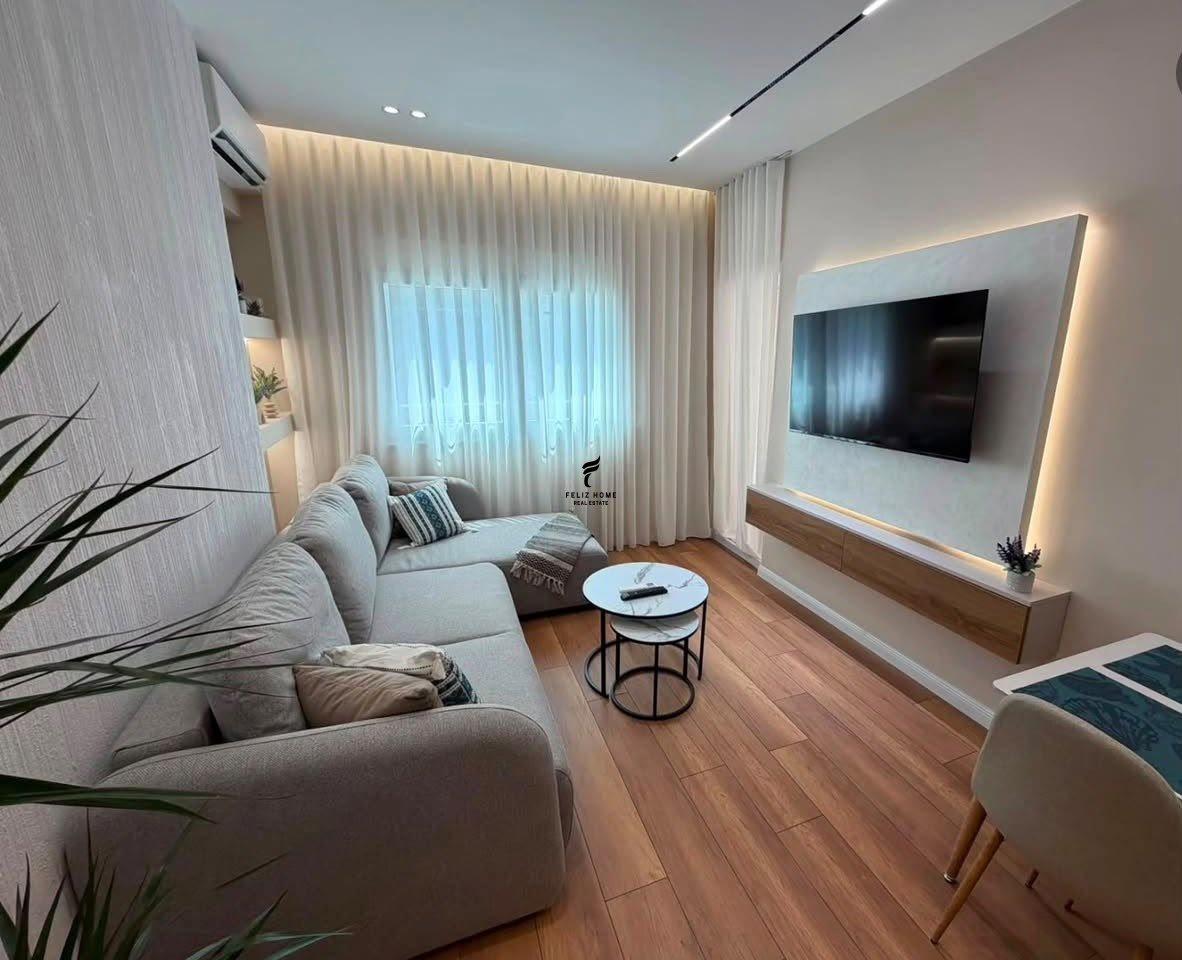 SHITET APARTAMENT 1+1 PAZARI RI 163.000 EURO FH-81804 – Tiranë