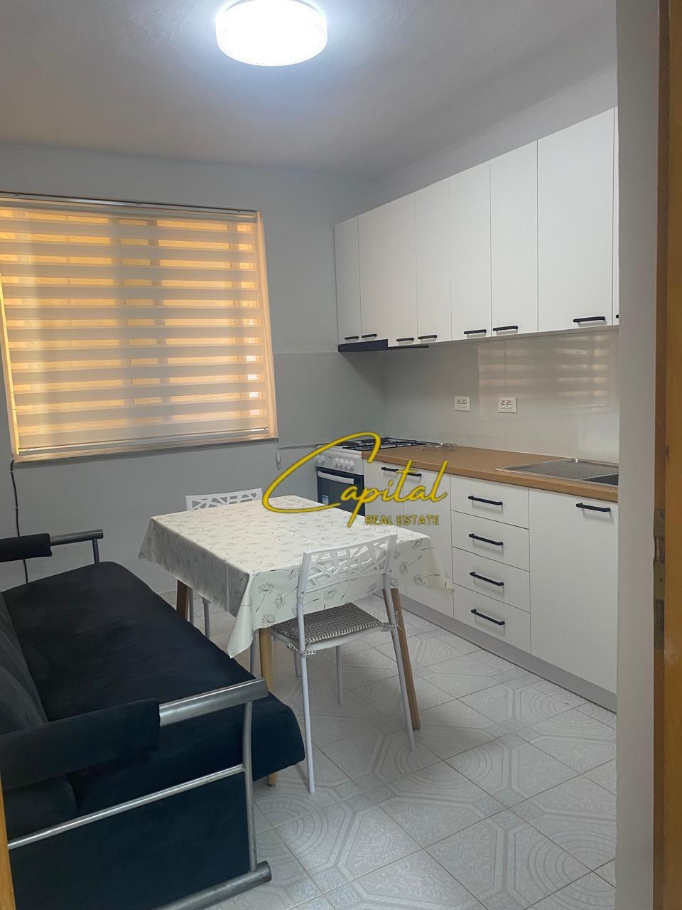 APARTAMENT ME QIRA 1+1 ISH BLLOKU 57.000 LEKE – Tiranë