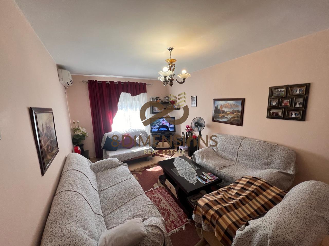 Shitet Apartament 3+1 pranë rrugës Myslym Shyri – Tiranë
