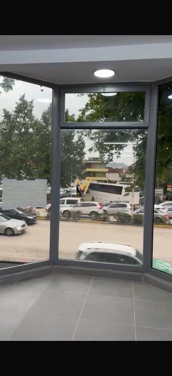 JEPET AMBIENT BIZNESI 125 M2 TE RR.DRITAN HOXHA 1.000 EURO – Tiranë - 1