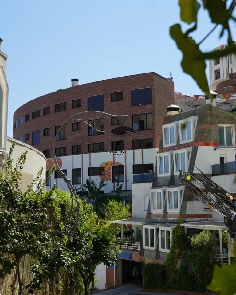 SHITET APARTAMENT DUBLEX 3+1+3 KODRA E DIELLIT 1, 350.000 EU – Tiranë - 1