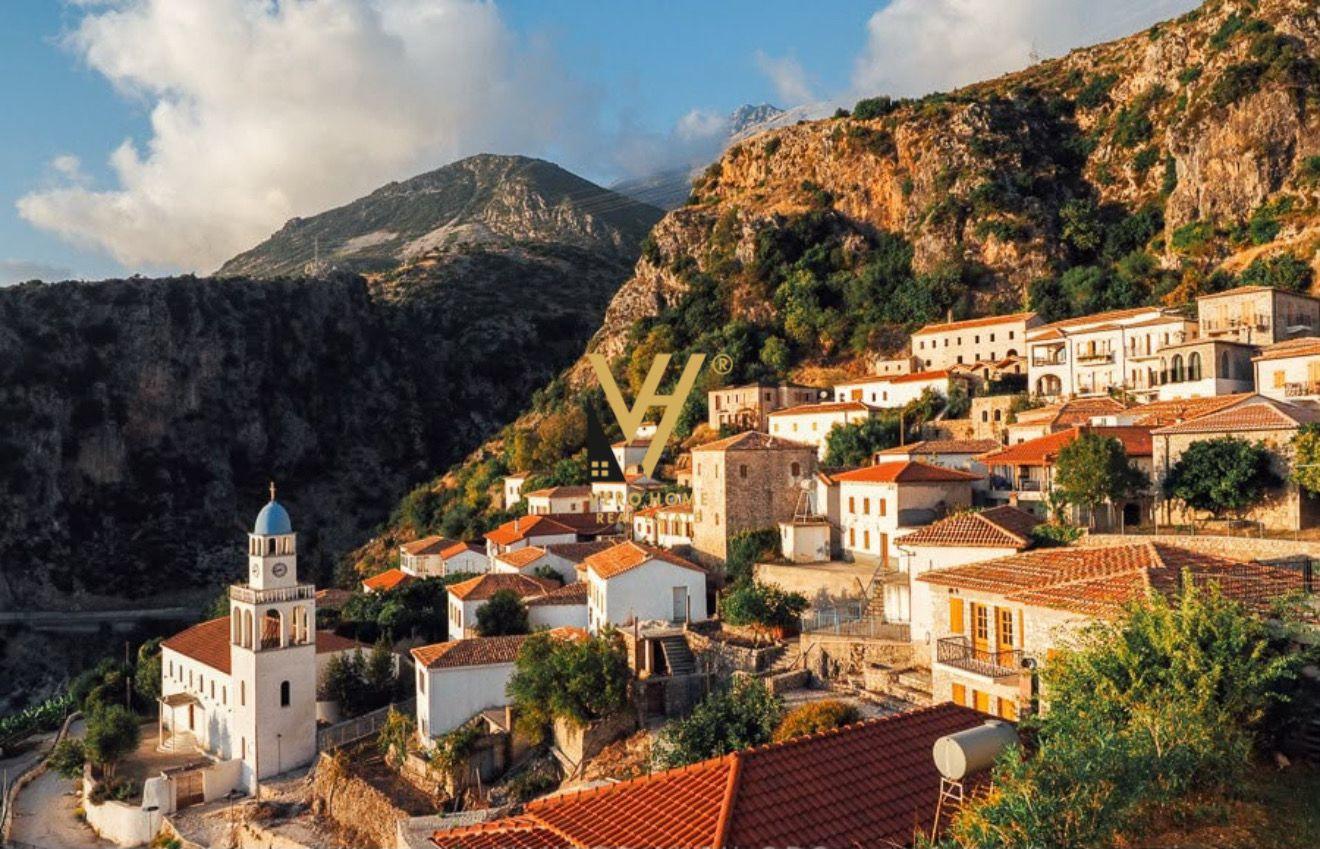 SHITEN 2 APARTAMENTE NE DHERMI 657.000 EURO – Tiranë