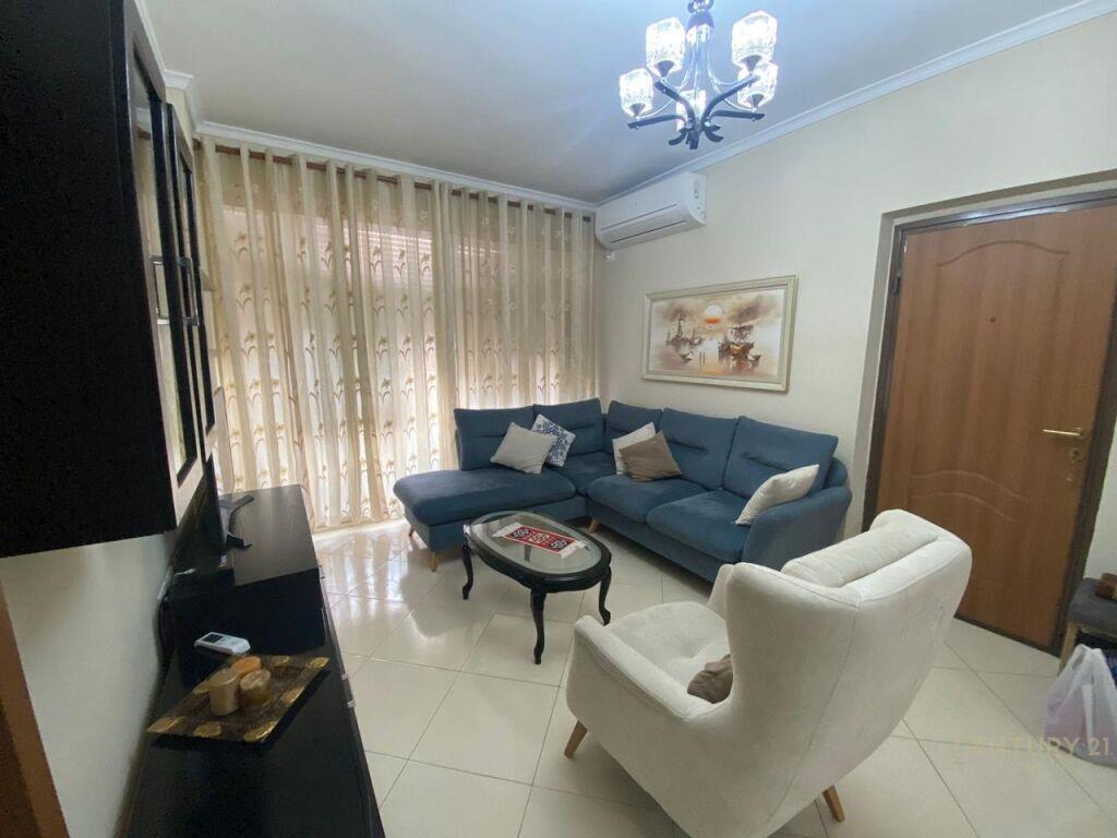 Apartament 2+1 me qira në Rrugën e Durrësit! – Tiranë - 1