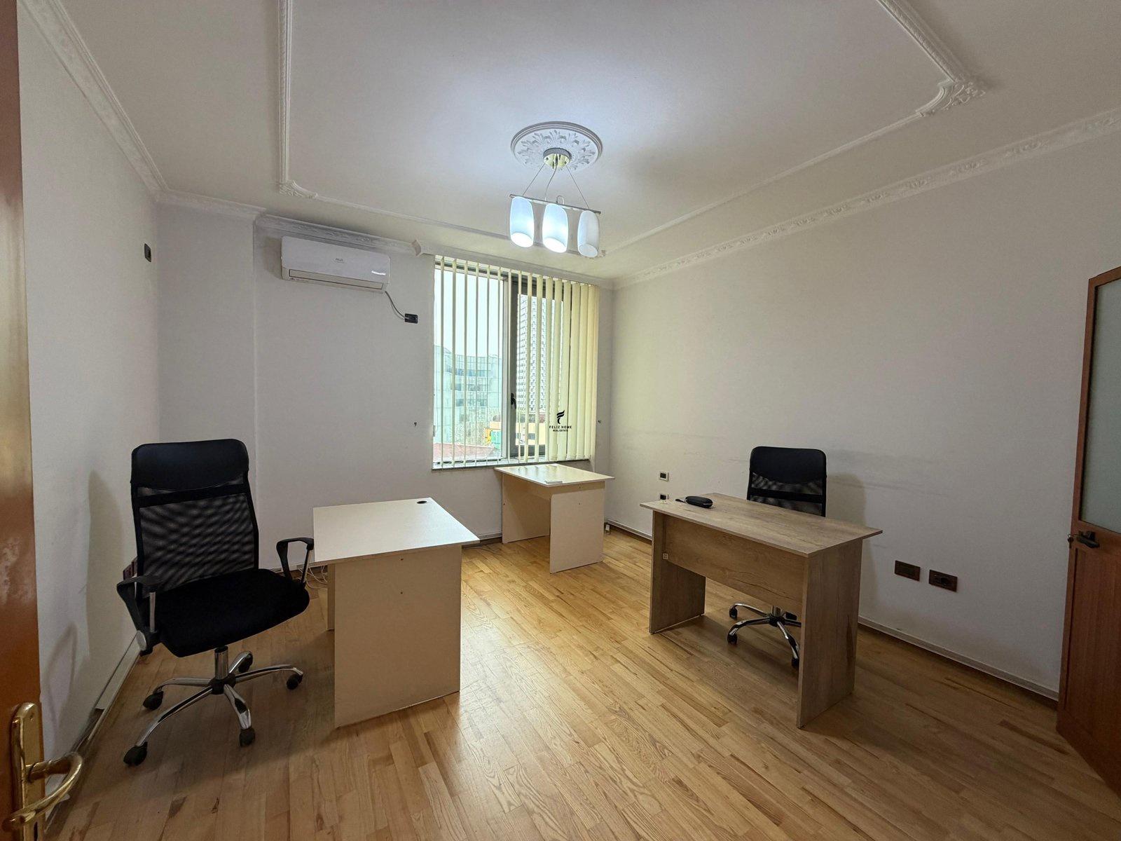 ZYRE ME QERA 108 M2 QENDER 85.000 LEKE FH-74123 – Tiranë
