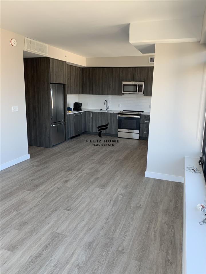 SHITET APARTAMENT 2+1 FRESKU 150.000 EURO – Tiranë