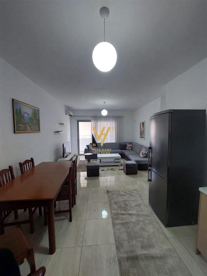 JEPET APARTAMENT 2+1+BLK ME QERA TE KOMUNA E PARISIT 70.000 – Tiranë