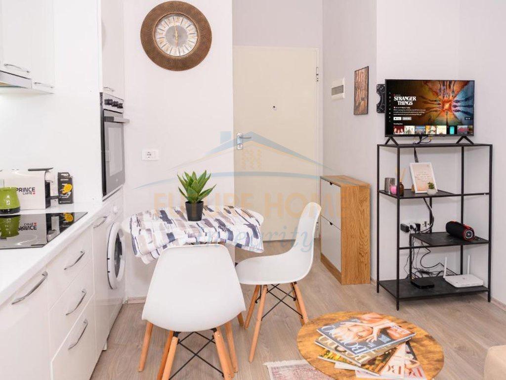 0693769552,Shitet, Garsoniere (e konvertuar në 1+1), – Tiranë